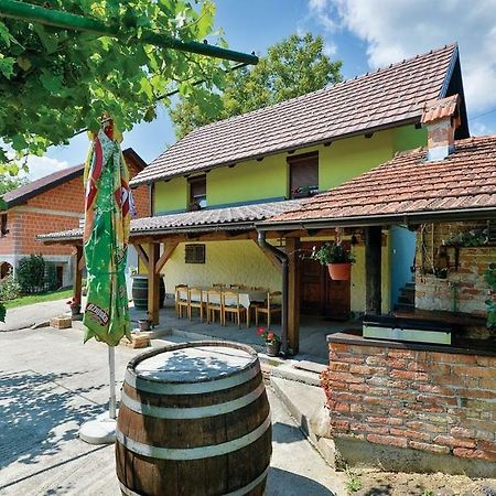 Apartmán Kuca Za Odmor Pri Brozu Kumrovec Exteriér fotografie